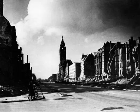The Circle of Traitors: An Engrossing Tale of Defiance Against the Nazis